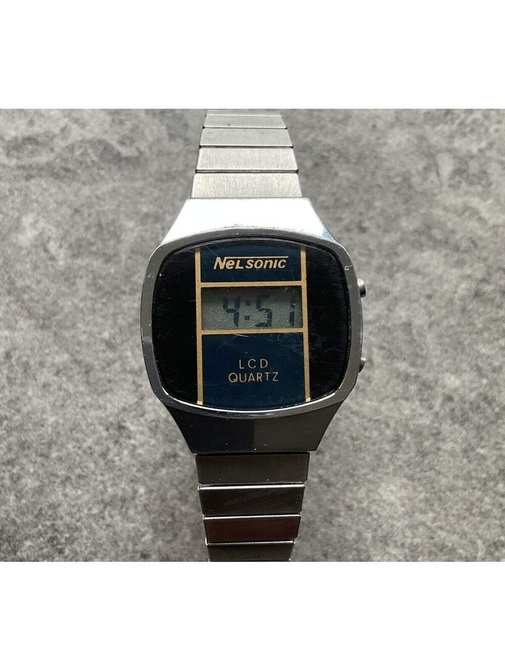 Vintage Nelsonic LCD Digital Quartz Womens Watch 26mm Silver Tone Case B-D